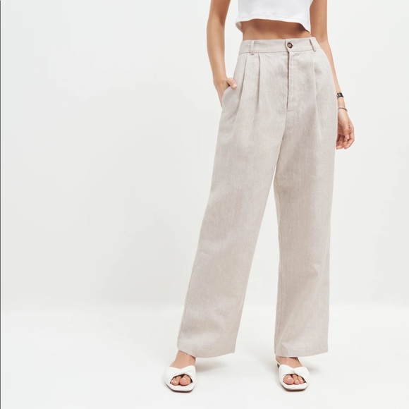 NWT Reformation Oatmenal Cropped Linen Pant - Picture 4 of 4